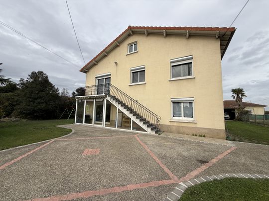 Appartement T2 avec jardin et garage - Photo 1