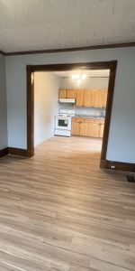 For Lease - 472 Victoria Street Unit# B, Tweed, Ontario - Photo 4