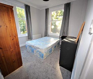 4 bedroom flat to rent - Photo 5