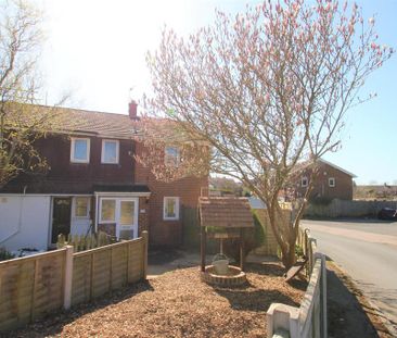 3 bedroom end of terrace house to rent - Photo 5