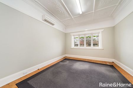 2-Bedroom House in Goulburn - $500 per week - Photo 2