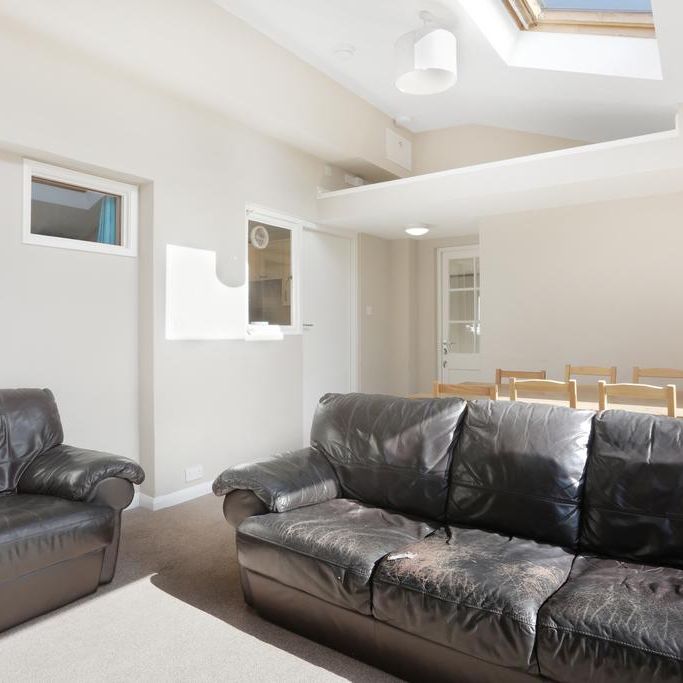 5 bedroom semi-detached house to rent - Photo 1