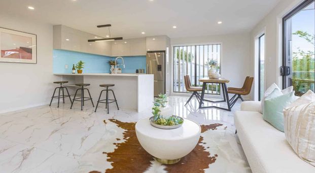 Mt Wellington Modern Home - Long term rental home - Photo 1