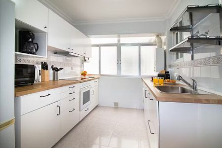 Calle Honderos, Sevilla, Andalusia 41009 - Photo 4