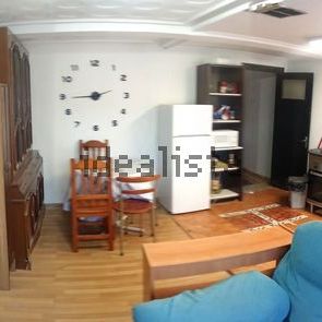 Alquiler de piso en Calle Hernán Cortés, 47 - Photo 1