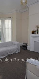 2 Bedroom Rentals Leeds - Photo 1