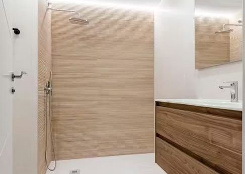 Avenida de Pablo VI, Pozuelo de Alarcón, Community of Madrid 28224