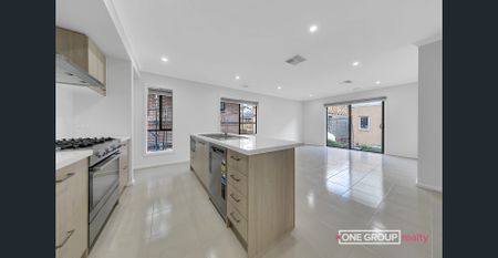 Spacious Modern Family Home in the Heart of Wollert – Close to Schools & Amenities - Photo 4