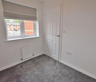 3 bedroom detached house to rent - Photo 3