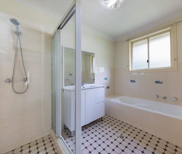 Modern 2 Bedroom Villa - Photo 3