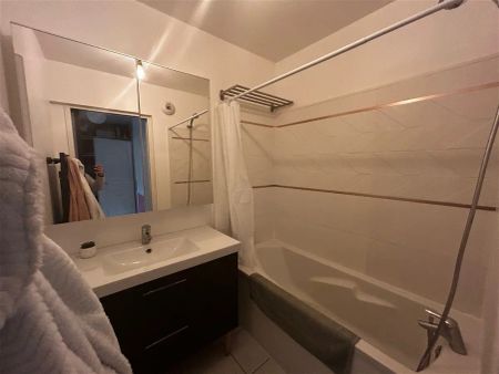 Location appartement 3 pièces - 60m² à Marcq-en-barœul (59700) - Photo 4