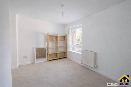 4 bed Semi-detached in Amberley Road , Patchway, Bristol, BS34 6BX - Photo 4