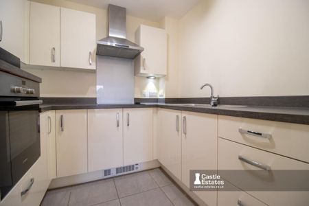 1 bedroom retirement property to rent - Photo 2