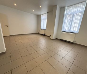Gelijkvloers appartement met 2 slaapkamers en 2 terrassen - Photo 5