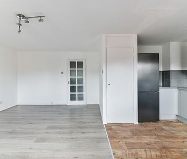 2 Bed Flat, Henderson Court, SE14 - Photo 6