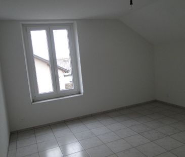 Per sofort zu vermieten: Moderne 4.5 Zi-Wohnung mit Gartenanteil un... - Photo 4