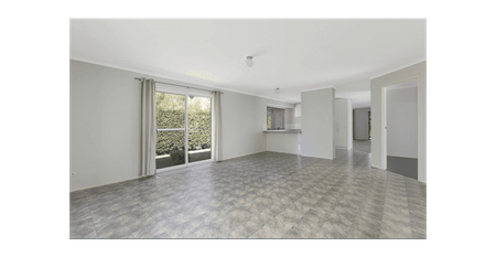 Large family home in a great location - Photo 2