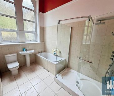 4 bedroom apartment to rent - Photo 3