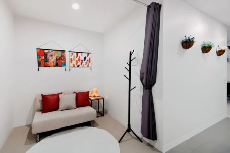 1Bedrooms, 1Bathrooms - Photo 2