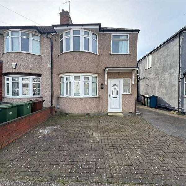 Carmelite Road, Harrow, HA3 - Photo 1