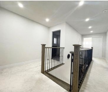 For Lease - 16 Sam Battaglia Crescent, Georgina, Ontario - Photo 1