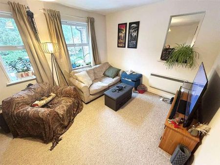 Poplar Close, Bracknell, Berkshire, RG12 - Photo 4