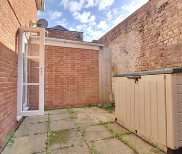 High Street, Fareham - Photo 3