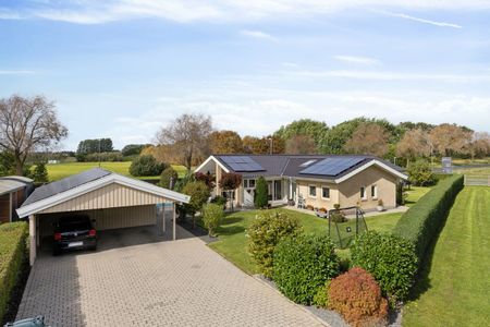 God planløsning for denne eksklusive villa med egen pool og hele 6 soveværelser | Køge - Foto 5