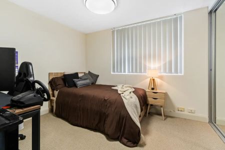 Bright and Stunning! - Photo 5