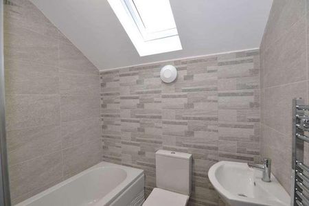 South Parade, Whitley Bay, NE26 - Photo 4