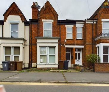 4 bedroom Town house To Let - Photo 6