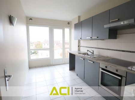 MACON CENTRE – APPARTEMENT T3 BIS AVEC MAGNIFIQUE VUE SUR LE VAL DE SAONE - Photo 3