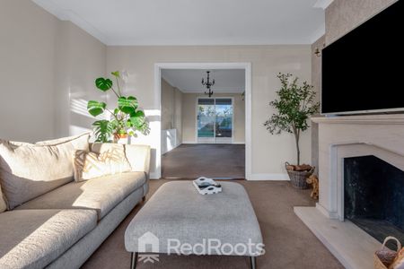 3 bed semi-detached house to rent in Warmsworth, Doncaster, South Yorkshire, DN4 - Photo 3