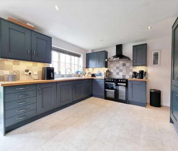 3 bedroom detached house to rent - Photo 5