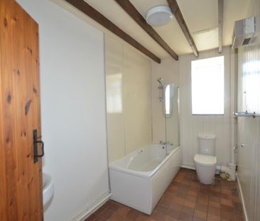 2 bedroom cottage to rent - Photo 5