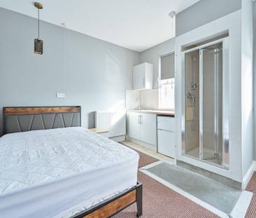 Studio to rent - Photo 3