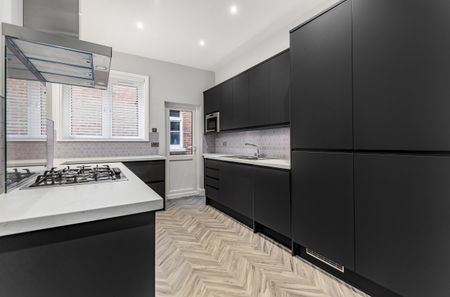 5 bedroom detached house to rent - Photo 5