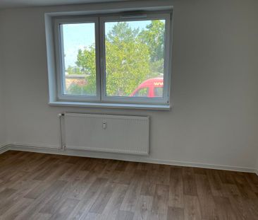 Grün wohnen in Nord: 2-Zimmer-Wohnung mit Balkon im EG - Photo 1