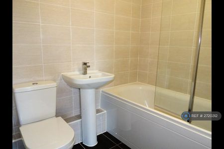 2 bedroom terraced house to rent - Photo 4