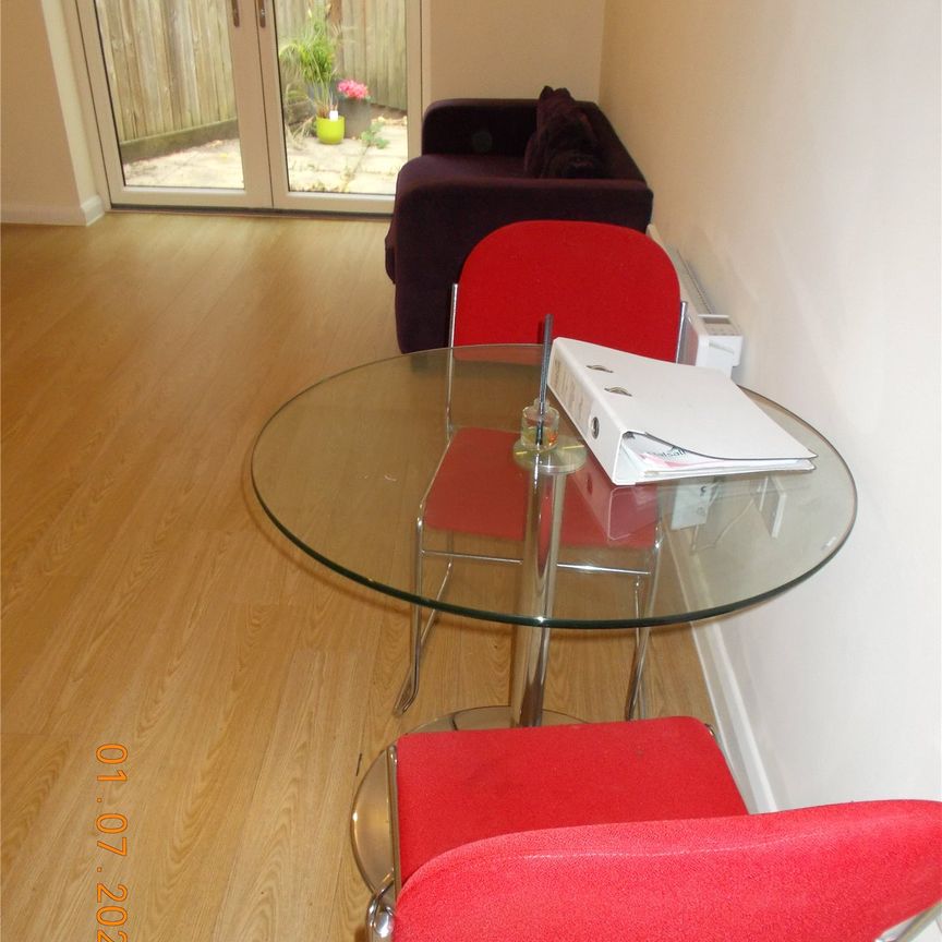 Student Properties to Let - Photo 1