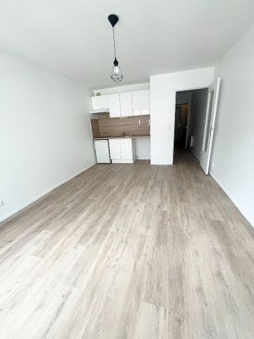 Location Appartement 1 pièce 27m² - Photo 3