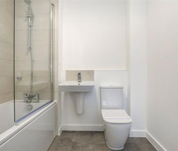 2 bedroom semi-detached house to rent - Photo 3