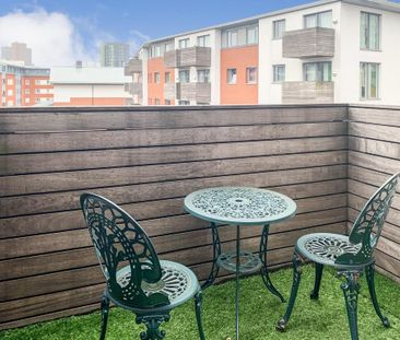 1 bedroom flat to rent - Photo 2