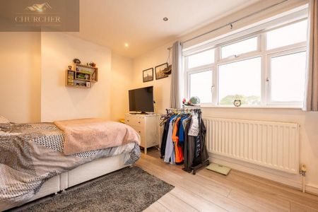 3 bedroom semi-detached house to rent - Photo 3