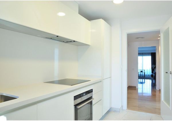 Apartment for rent on the beachfront of Arenal in Javea.