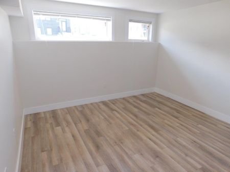 FOR RENT – 129 Eliza Ritchie Crescent, Halifax, Nova Scotia - Photo 5