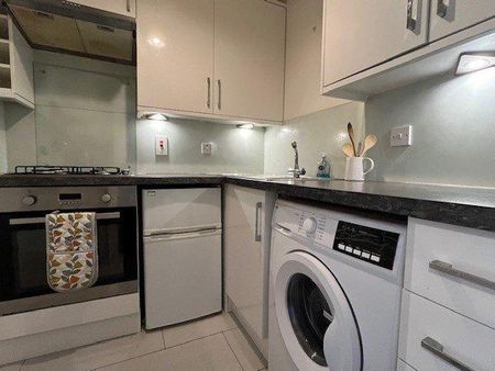 1 bedroom flat to rent - Photo 5