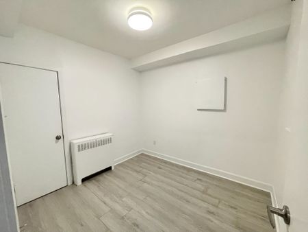 For Lease - 1980 EGLINTON Avenue Unit# Upper Level, Toronto, Ontario - Photo 4