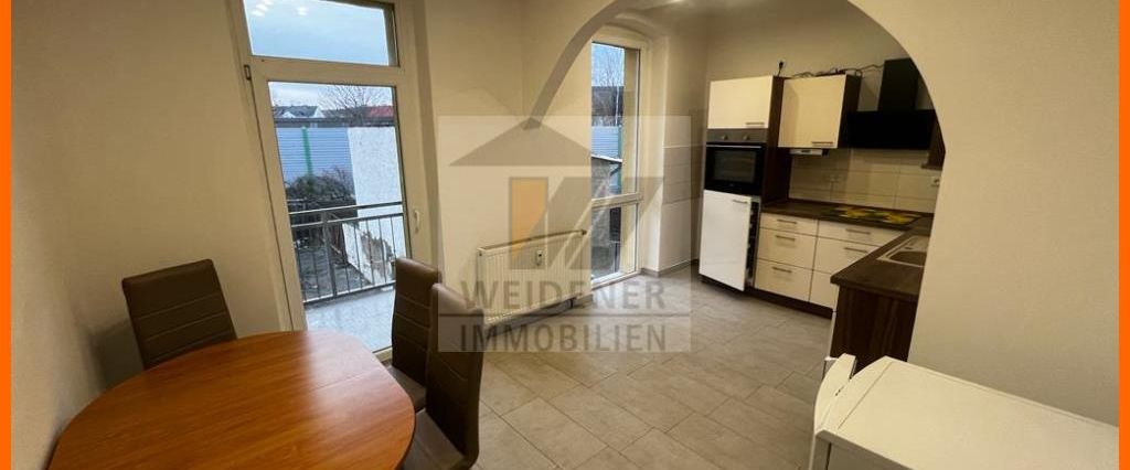 Sanierte 4-Raum-Wohnung mit Balkon und Einbauküche! - Photo 1