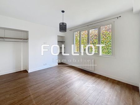 Coutances : appartement F2 (46 m²) en location - Photo 3